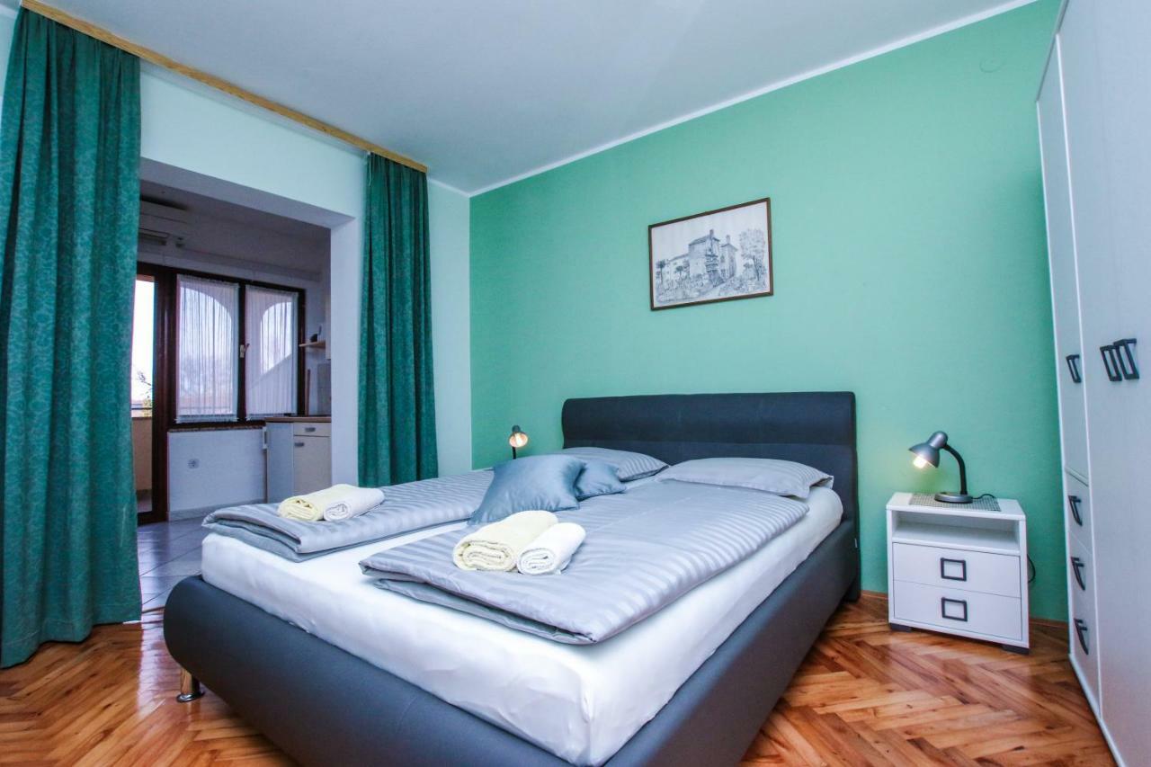 Apartments Ritosa Пореч Экстерьер фото